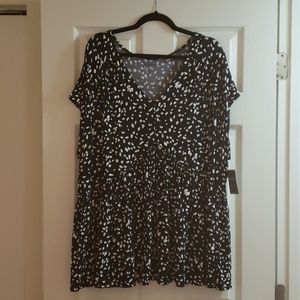 NWT Lane Bryant Swing Tee 26/28